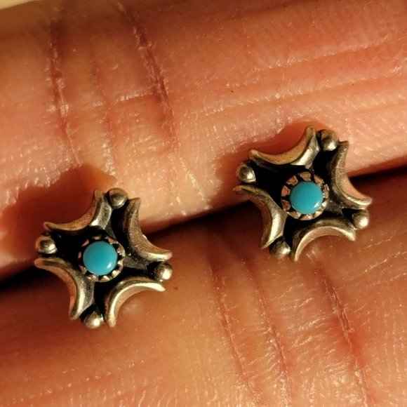 Native American Fred Harvey Era turquoise crescent moons raindrops sterling stud - Picture 10 of 15